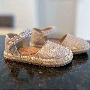 Jellypop Toddler Girl Espadrilles Tan Beige Sandals Ankle Strap shoes 9 10